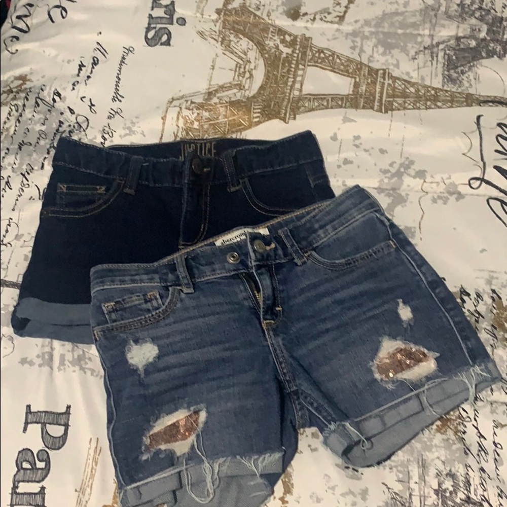 Bundle girls shorts!